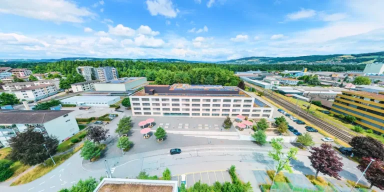 Luftpanorama des BBZW-Campus in Sursee