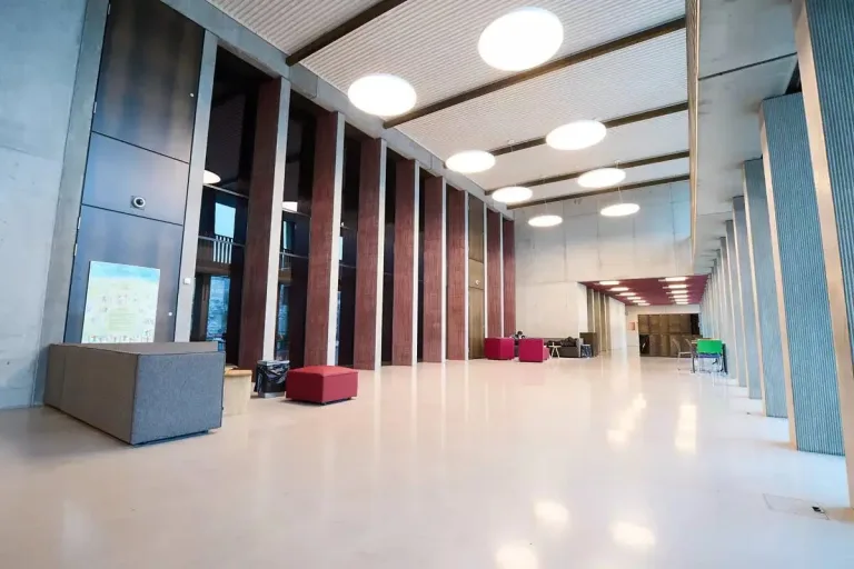 Berufsfachschule BBB Baden: Architekturmotiv 3